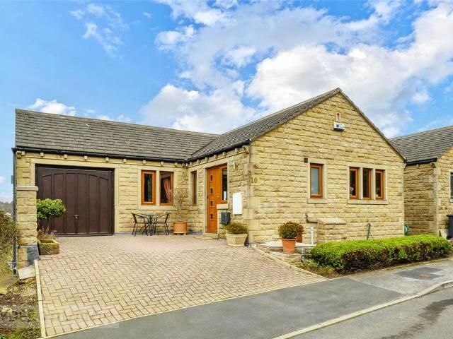 House for sale in Holme Valley, Holmfirth