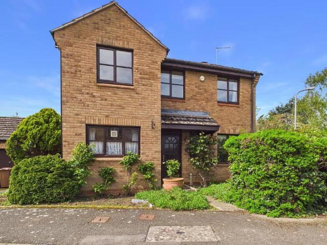 House for sale in Harvington, Crookhill