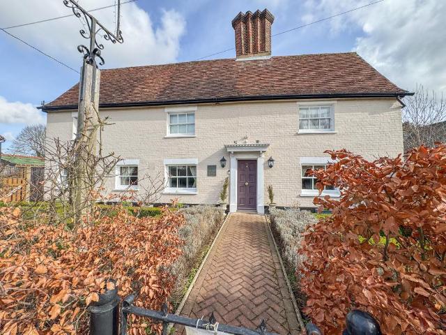 House for sale in Chipping Hill, Essex