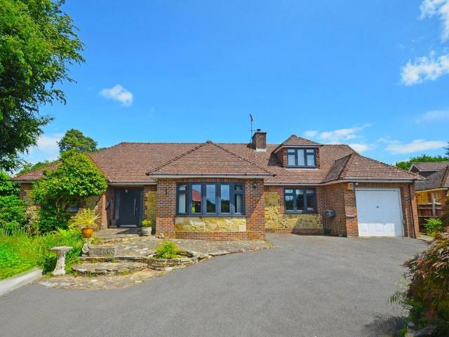 House for sale in Storrington and Sullington, Horsham