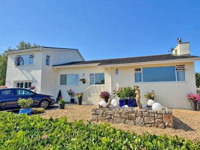 House for sale in Alderney, Poole