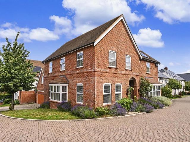 House for sale in King's Walden, Hertfordshire
