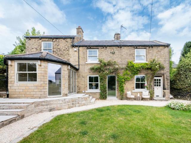 House for sale in Highburton, West Yorkshire