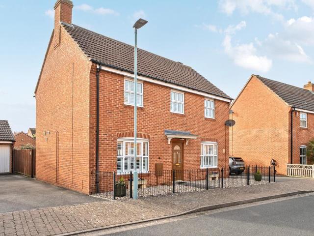 House for sale in Wheatpieces, Pamington
