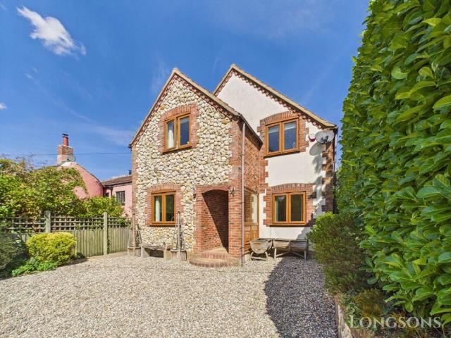 House for sale in East Tuddenham, Norfolk