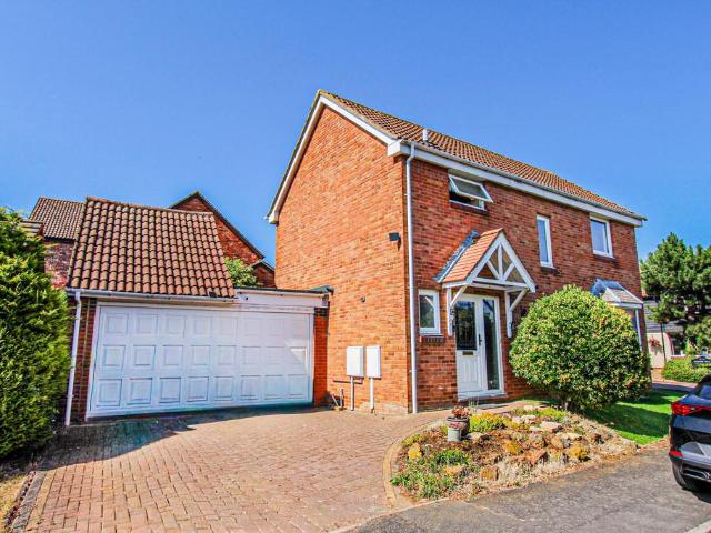 House for sale in Irthlingborough