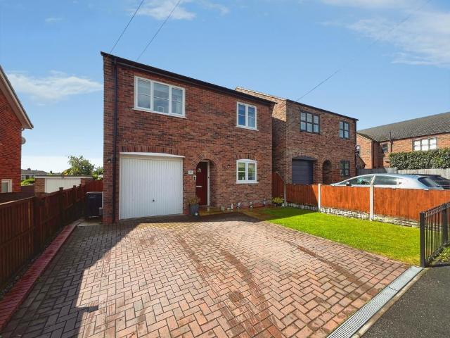 House for sale in Newhall, South Derbyshire