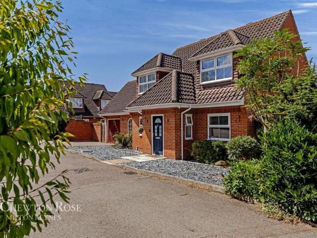 House for sale in Poets Estate, Newport Pagnell