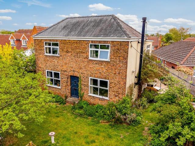 House for sale in Clay Lake, Gosberton Clough