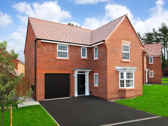 House for sale in Tingley, West Yorkshire