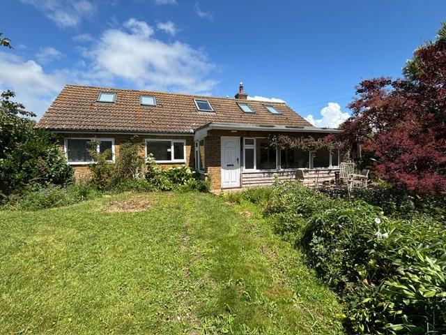 House for sale in Littlecote, West Sussex