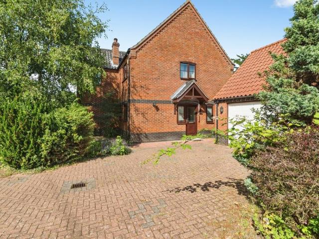 House for sale in Eastbridge, Suffolk