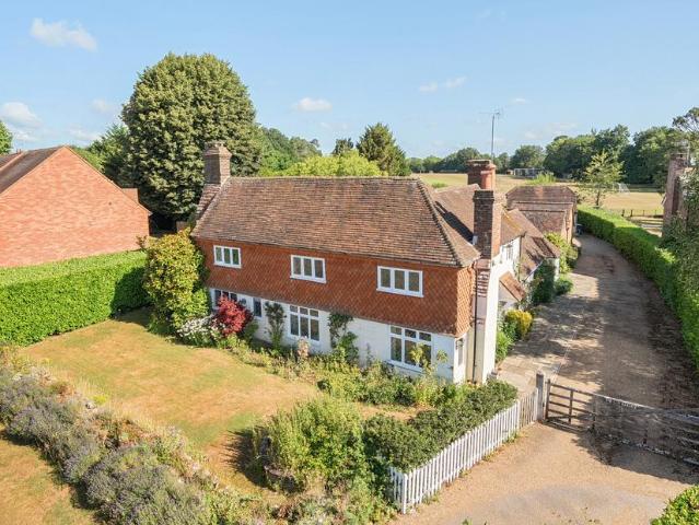 House for sale in Fole, Surrey