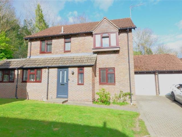 House for sale in Perryfields, West Sussex
