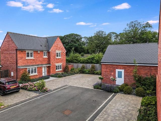 House for sale in White Colne, Chipping Hill