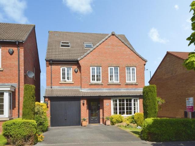 House for sale in Upper Haugh, South Yorkshire