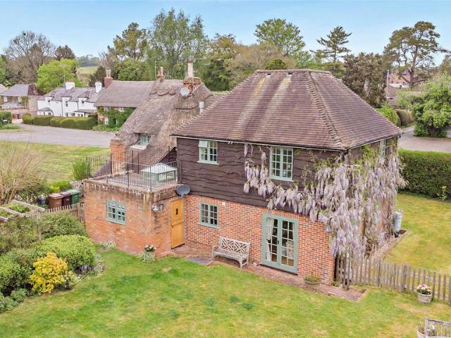 House for sale in Barton Stacey, Hampshire