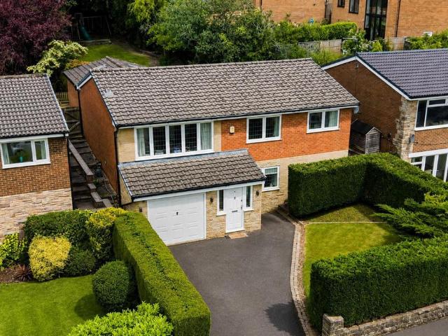 House for sale in Ludworth Houses, Marple Bridge