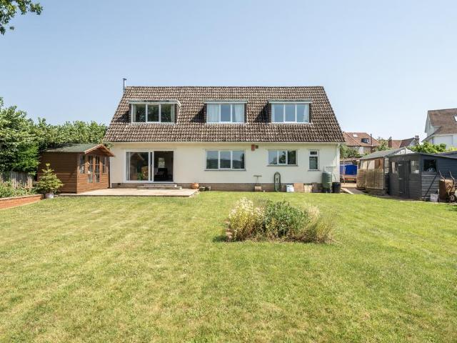 House for sale in Feckenham, City Of Bristol