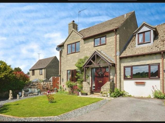 House for sale in Fossebridge, Gloucestershire