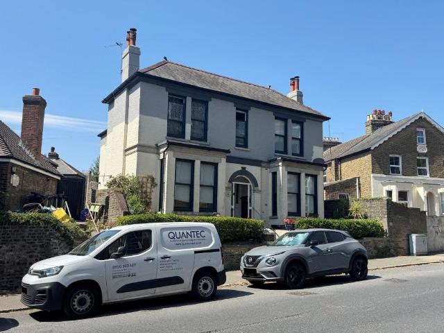 House for sale in Tower Hamlets, Dover