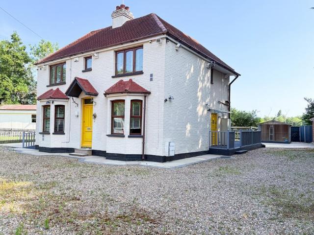 House for sale in Wraysbury