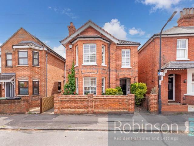 House for sale in Furze Platt, Maidenhead