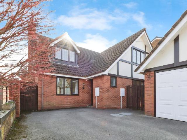 House for sale in Marston Green, West Midlands