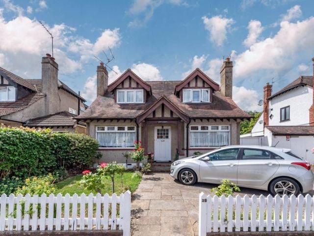 House for sale in New Malden, Greater London
