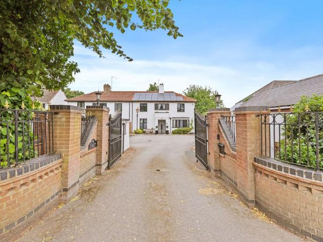 House for sale in Barton Seagrave