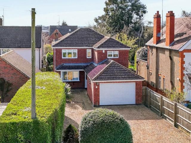 House for sale in Barton Seagrave