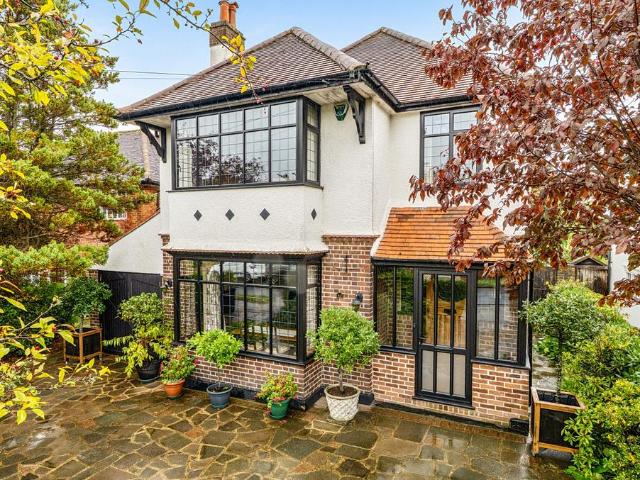 House for sale in Poverest, Greater London