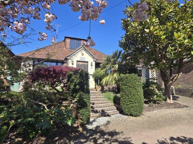 House for sale in Horsham, West Sussex