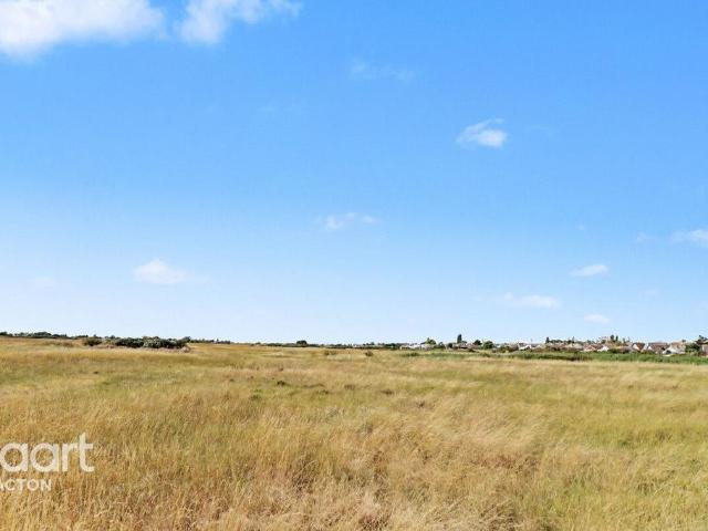House for sale in Dale Hill, Essex