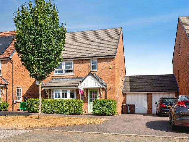 House for sale in Woodhouse Park, City of Nottingham