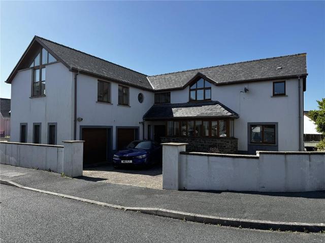 House for sale in Pembroke Dock, Wales