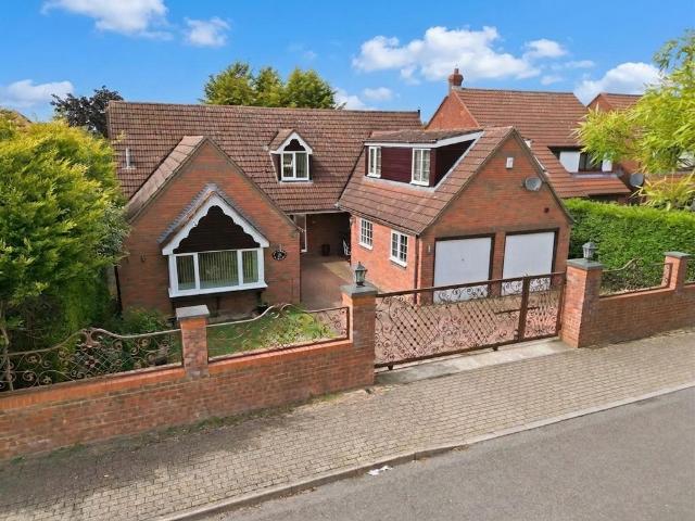 House for sale in Bletchley, Milton Keynes