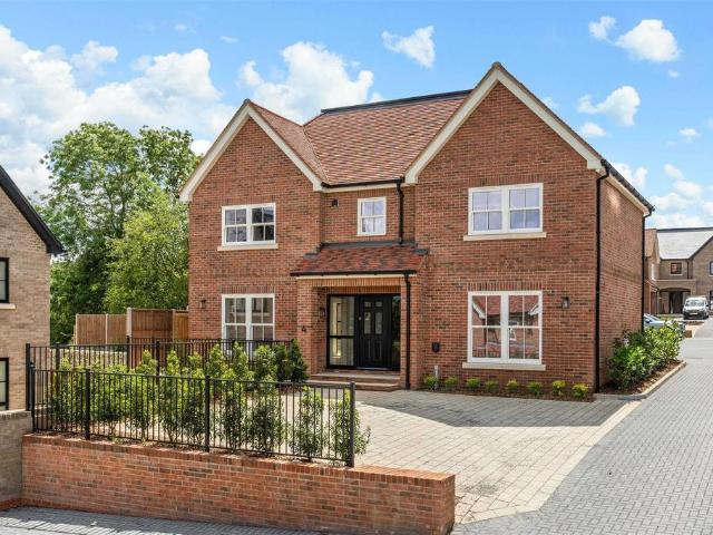 House for sale in Goffs Oak, Broxbourne
