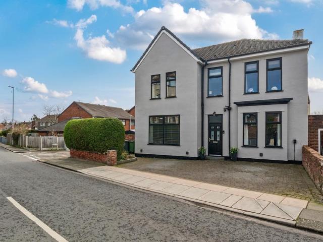 House for sale in Woodhey, Bebington