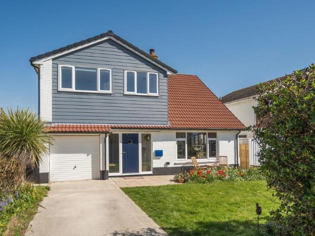 House for sale in Littlecote, West Sussex