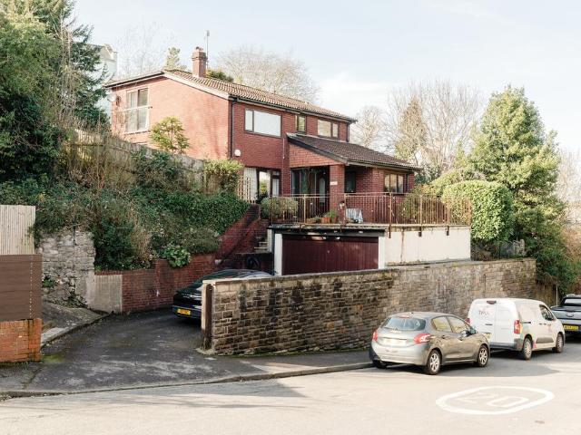 House for sale in Feckenham, City Of Bristol