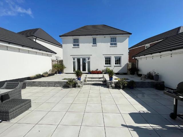 House for sale in Flemingston, Wales