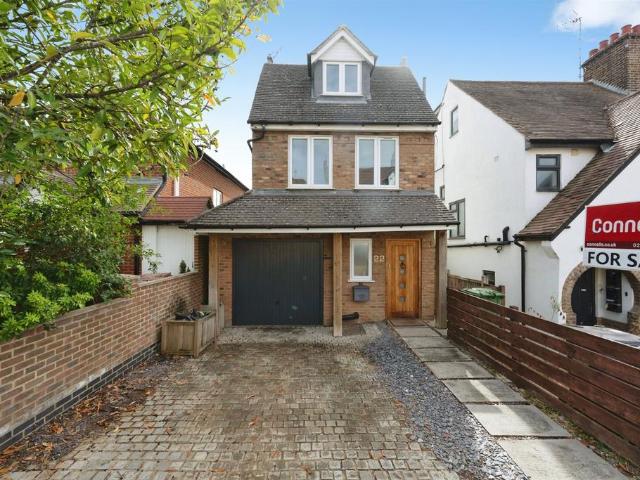 House for sale in Bushey, Hertsmere