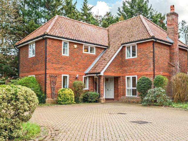 House for sale in Blackhills, Surrey