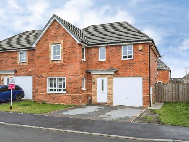 House for sale in Hatfield, South Yorkshire