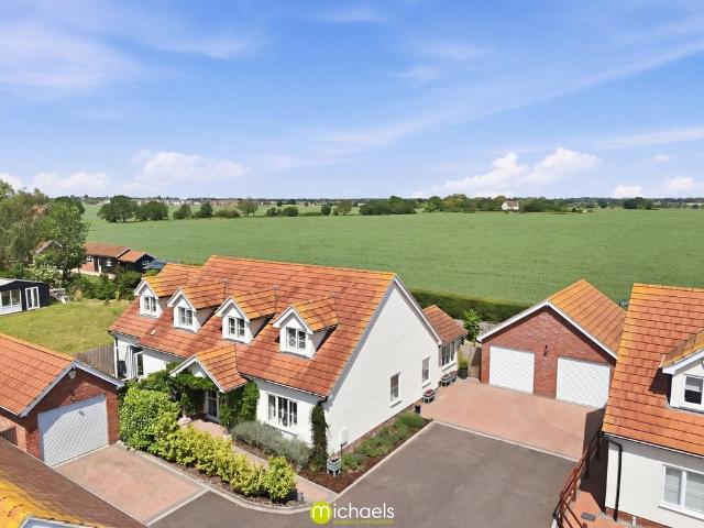 House for sale in Dale Hill, Essex