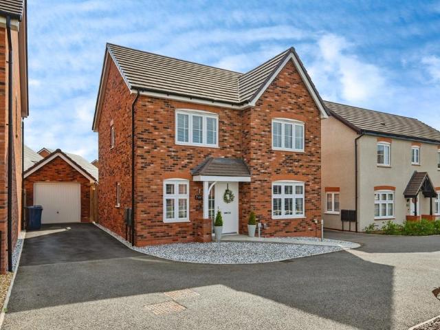 House for sale in Creswell, Baswich