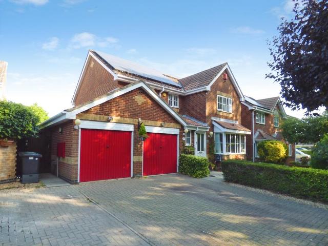 House for sale in Hedge End, Helford