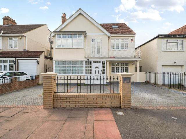House for sale in Elmers End, Greater London