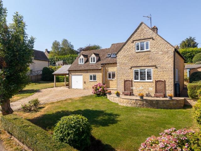 House for sale in Fossebridge, Gloucestershire